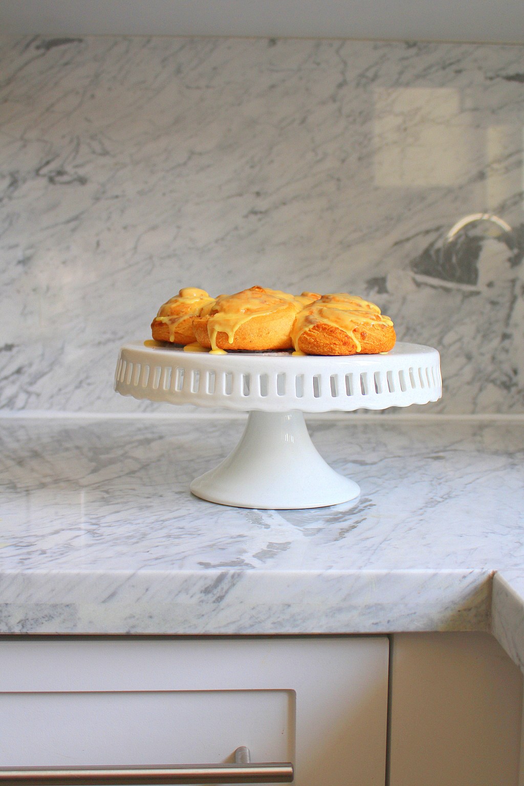 JACKIE DICI: Fall Cinnamon Buns